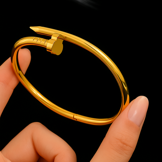 Clover Nail Bangle – 18k Gold-Plated Titanium Steel- 4 leaf clover shape