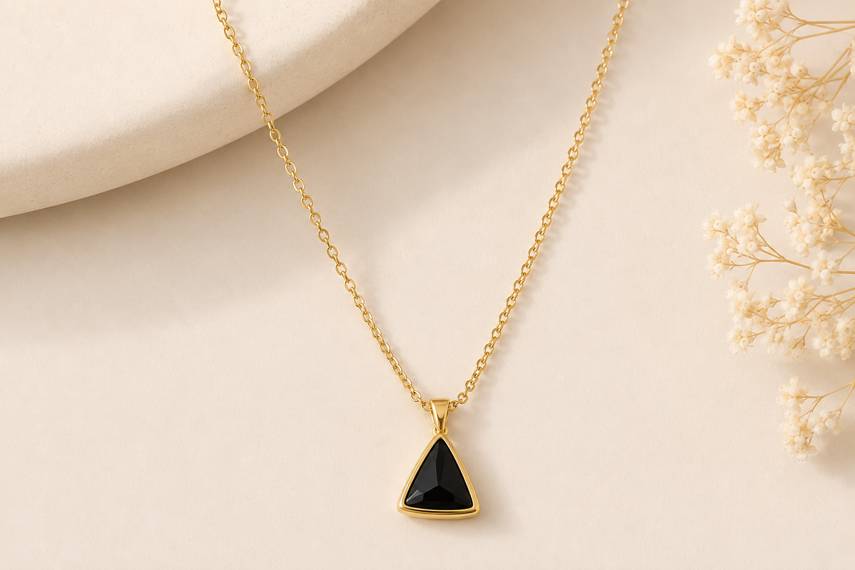 Natural Stone Pendant Necklace – 18K Gold-Plated Stainless Steel