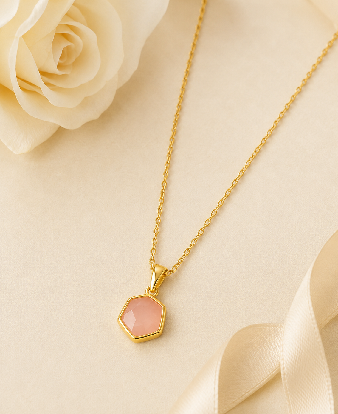 Natural Stone Pendant Necklace – 18K Gold-Plated Stainless Steel