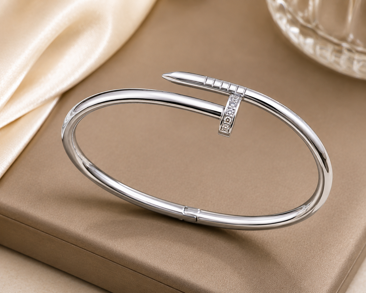 The Vittoria Nail Bangle – Gold or Silver